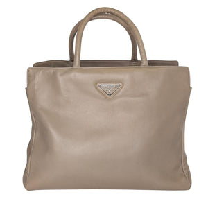 D*o様 PRADA グレージュメタリックグリッターバッグ　ヴィンテージ　難あり Prada Vintage Taupe Nappa Leather Sport Tote B5465 - TheRelux.com
