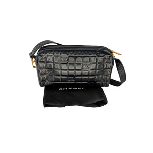 Chanel Black Patent Leather Vintage Chocolate Bar Kisslock Shoulder Bag  Chanel