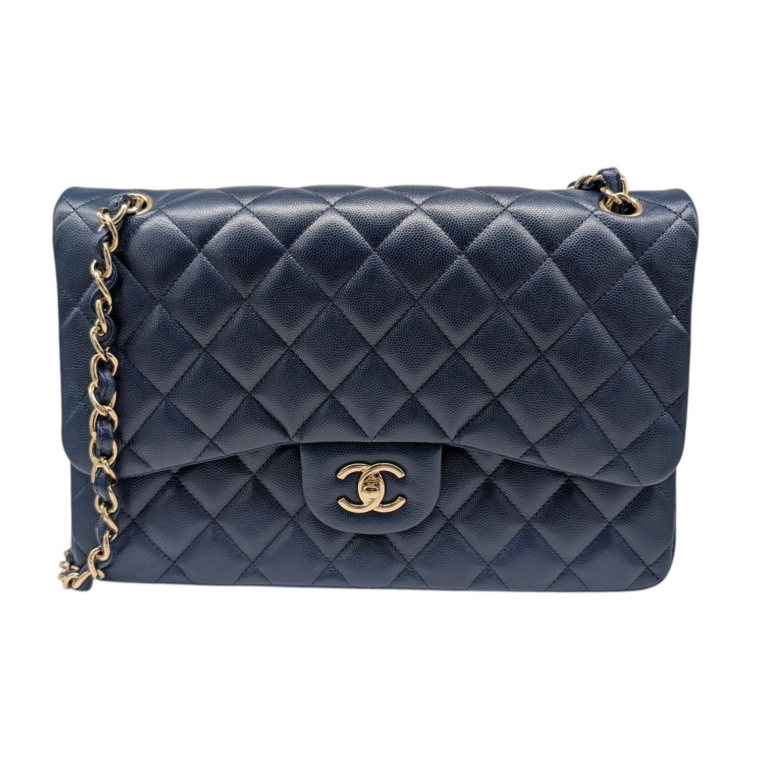 CHANEL ブルーキルティングバッグ Chanel Navy Quilted Jumbo Classic Double Flap Caviar - TheRelux.com