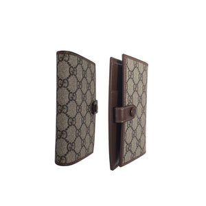 Gucci GG Supreme Monogram Azalea Retro Passport Case - TheRelux.com