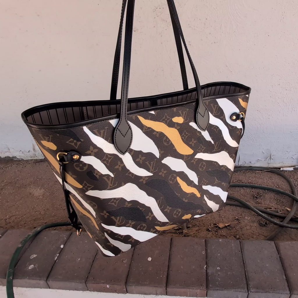 Louis Vuitton x League of Legends Neverfull MM Tote & Pouch