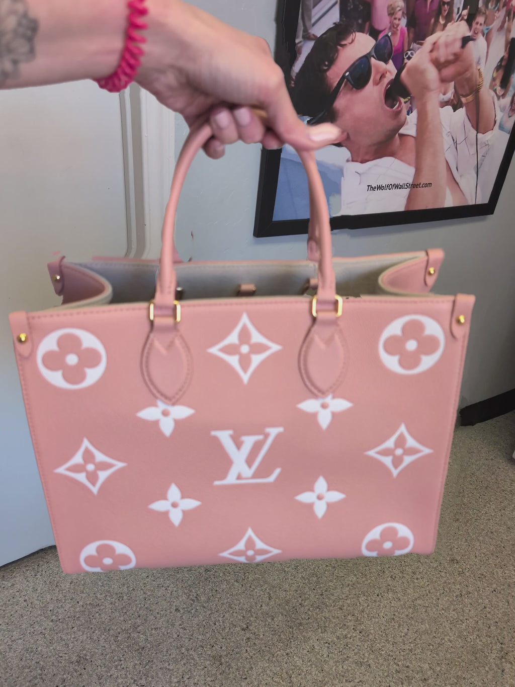 Louis Vuitton Empreinte Monogram Giant Onthego MM Rose Trianon Crème