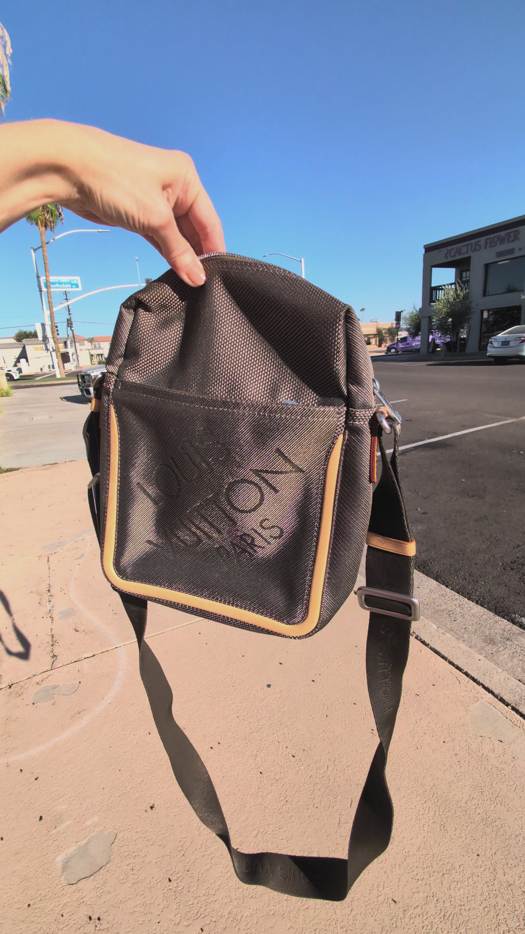 Louis Vuitton 2005 Damier Geant Citadin Canvas Messenger Bag PM