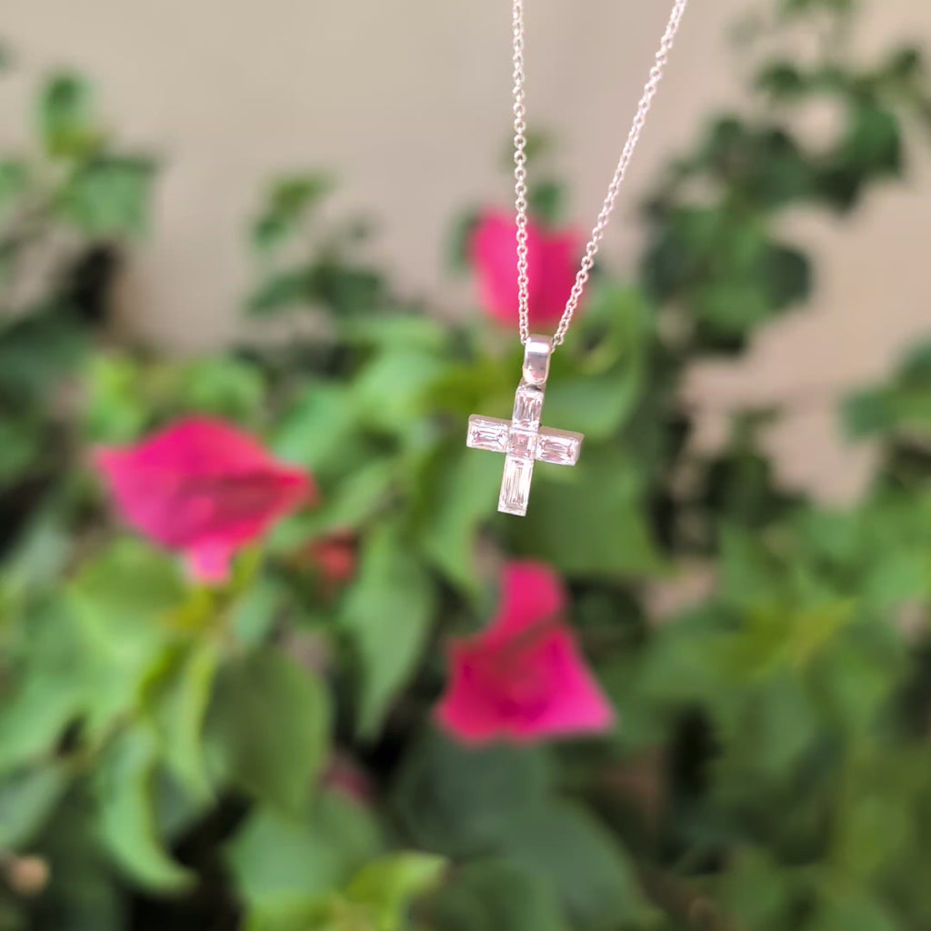 18K White Gold 0.72ctw Crisscut & Asscher Diamond Cross Pendant Necklace 18"