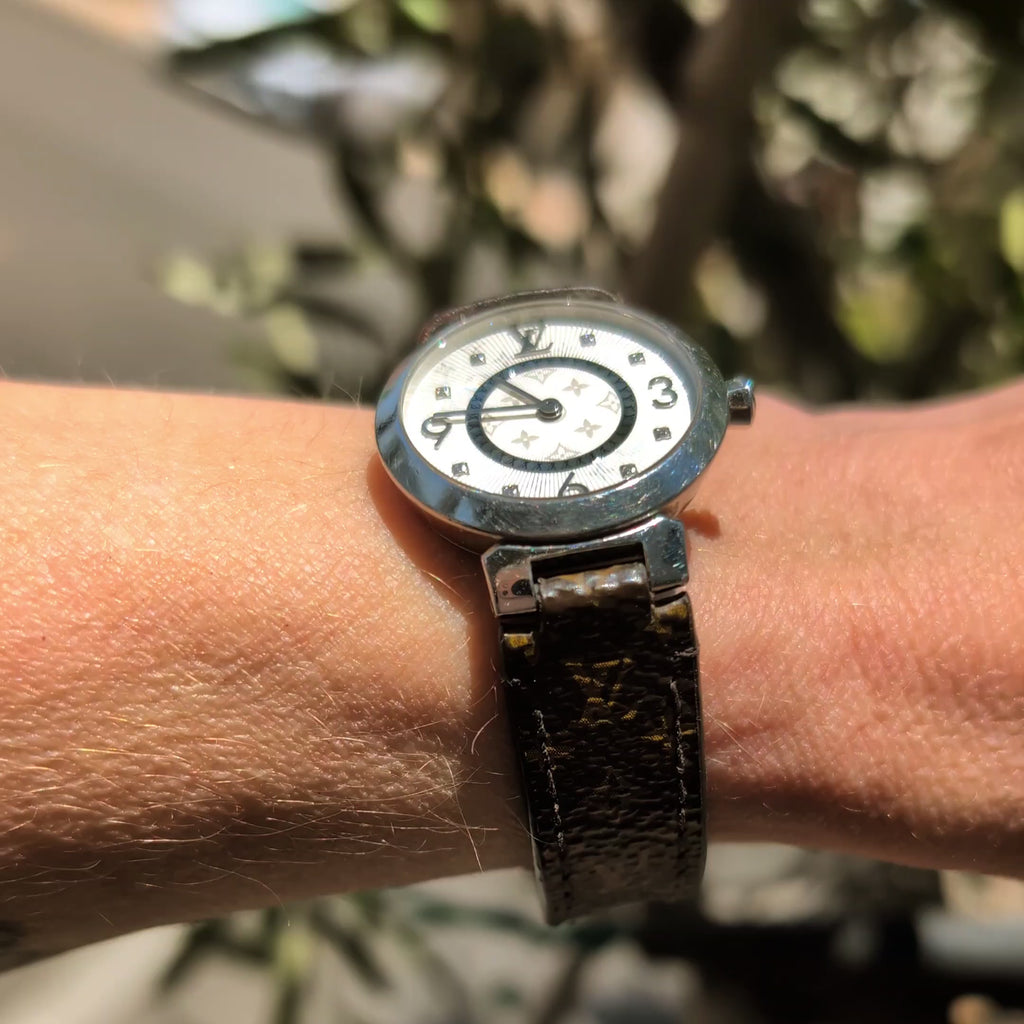 Louis Vuitton Tambour 28 Slim Watch