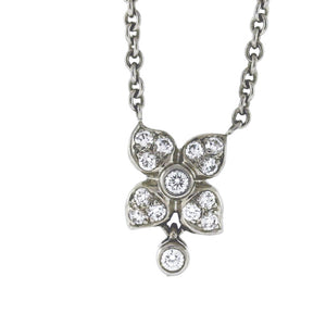 18K White Gold 0.50ctw Diamond Floral Pendant Necklace