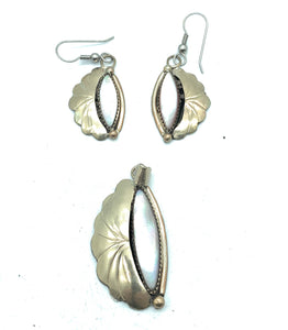 Vintage 1960's Zuni Sterling Silver Mother Of Pearl Pendant & Earring Set