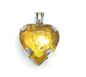 Mexico Sterling Silver & 18.62ct Amber Heart Pendant
