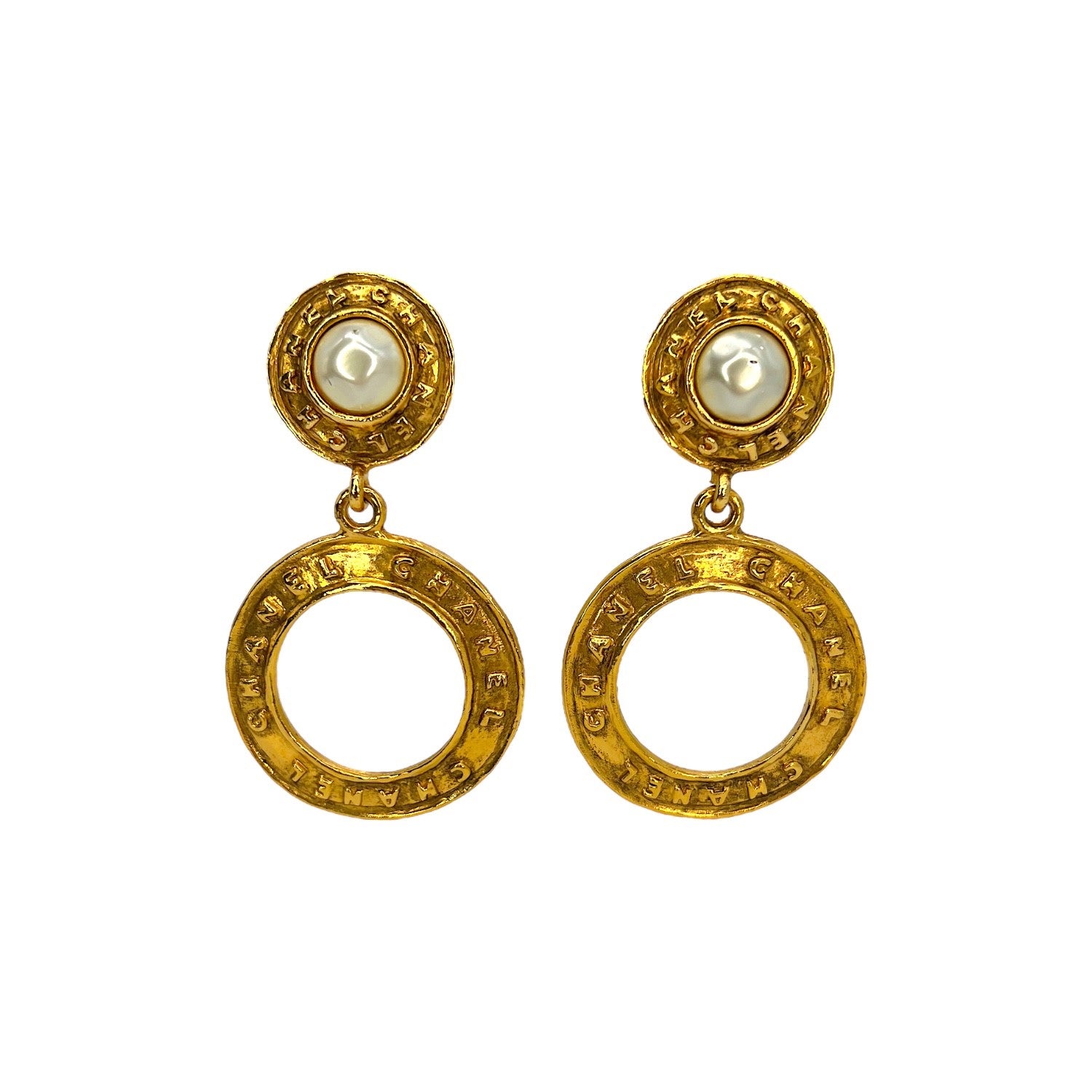 chanel gold pearl earrings vintage