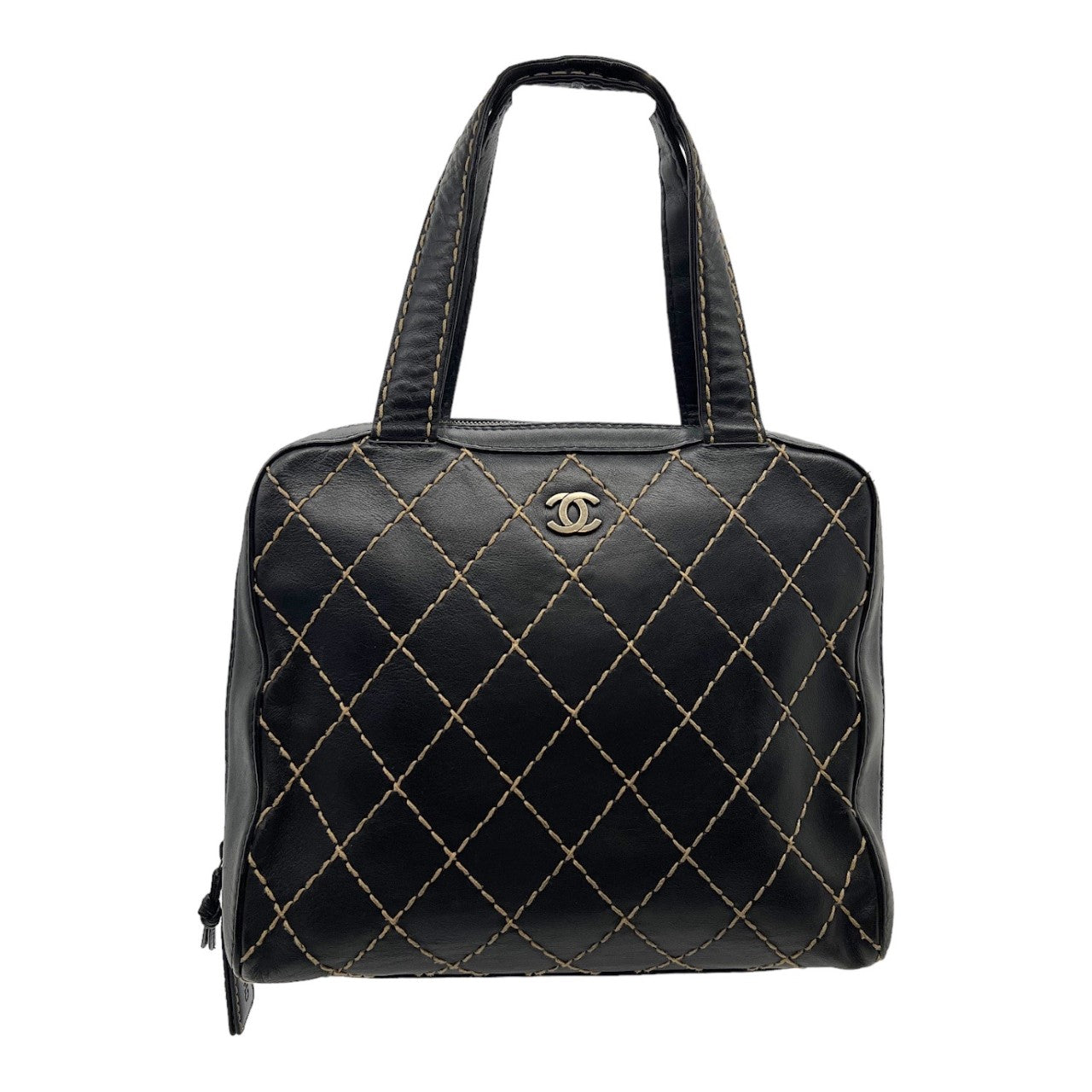 Chanel Pre Owned 2003-2004 Logo-Debossed Tassel Shoulder Bag