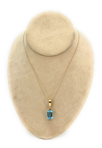 14K Yellow Gold Blue Topaz & Diamond Pendant Necklace